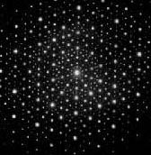 Diagramme de diffraction d'un quasicristal, montrant une symétrie d'ordre 5