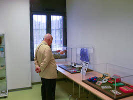 Devant la toute première console de jeu de 1972