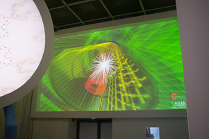 "Microcosme, Macrocosme et la source du temps"